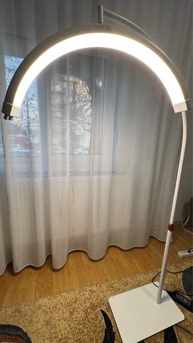 Lampă LED Moon Light semicirculară Tabya Lashes – profesională