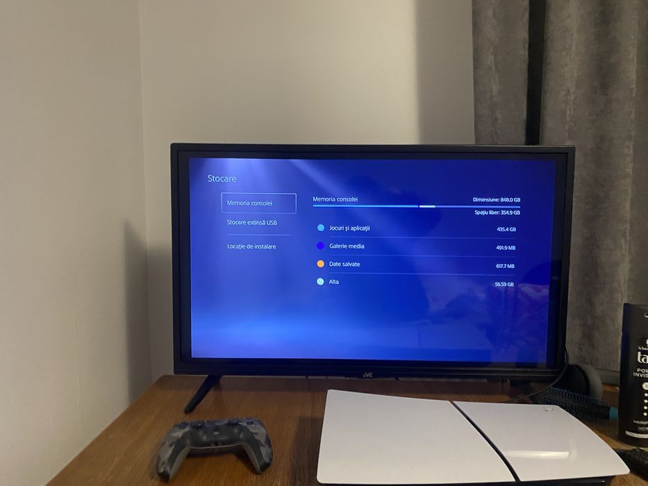 Vand playstation 5 plus doua manete, pret fix