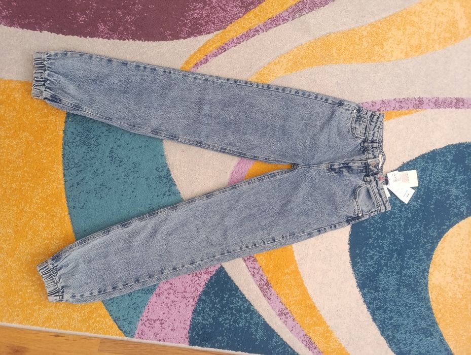 Актуални дънки за момиче 13-14 г