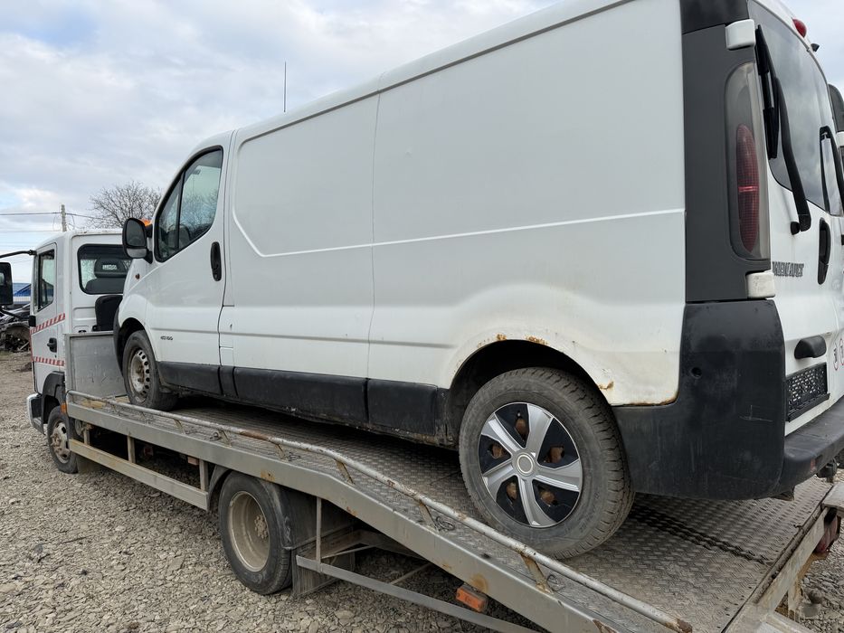Bara fata! Capota motor 1,9 dci renault trafic fab 2005