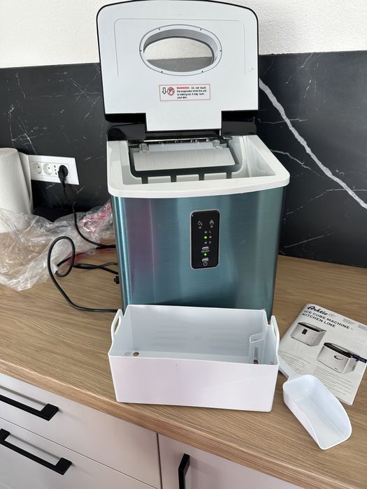 Aparat de facut gheata Arktic by Hendi 12kg/24 ore