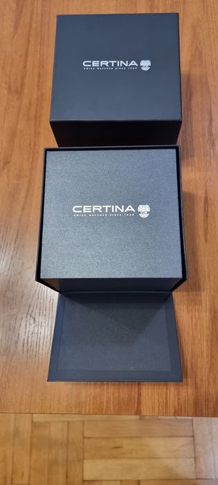 Продавам кутия за часовник CERTINA