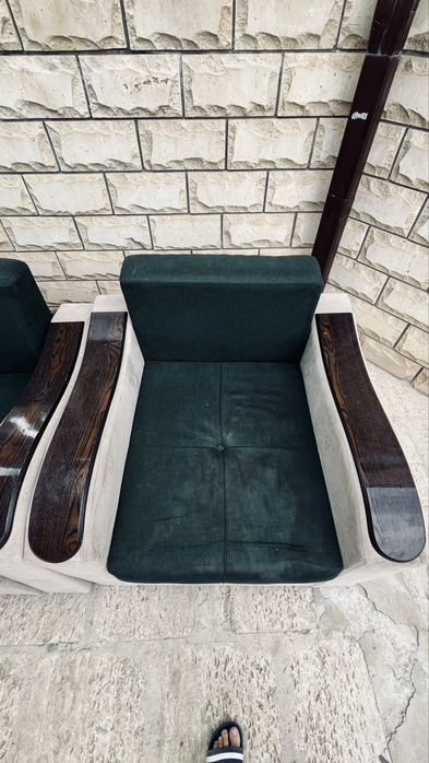 Диван сатылады.