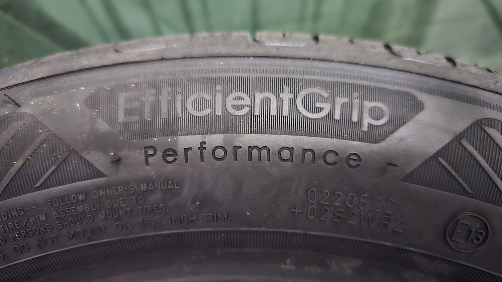 GoodYear EfficientGrip Performance 195/55/16