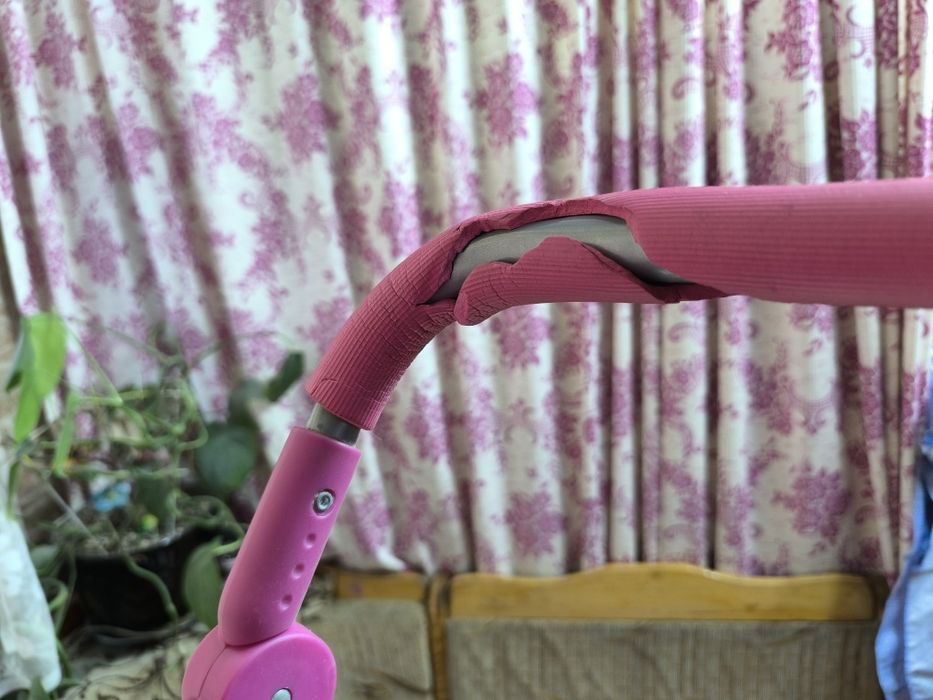 Игрушечная коляска