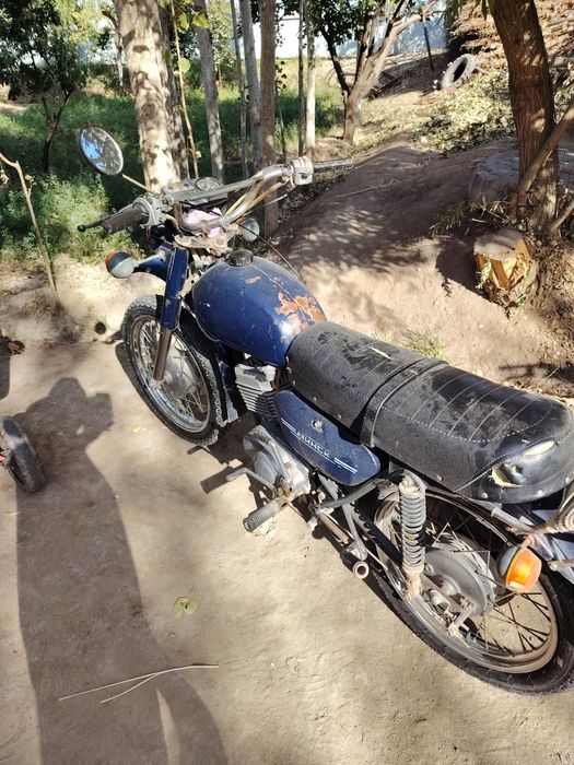 Minsk mototsikl sotiladi