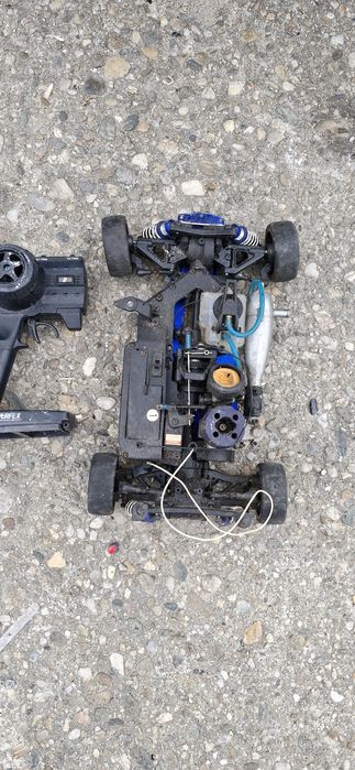 Masinuta  Kyosho pe benzina pentru curse