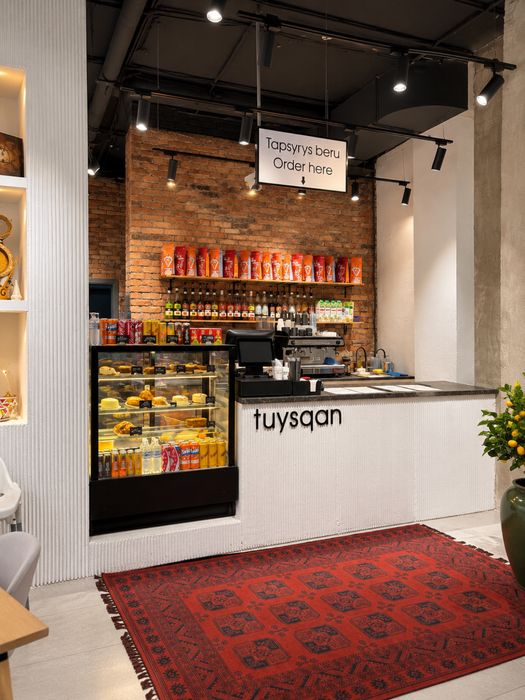 Готовая кофейня на Туране, 130 м2
