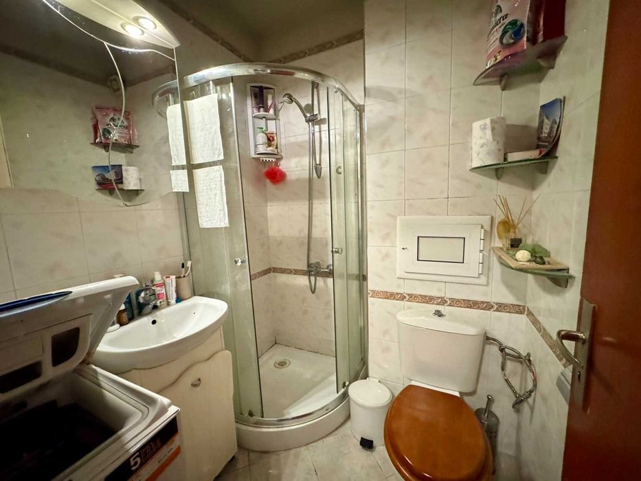 Продава двустаен в кв. Гоце Делчев