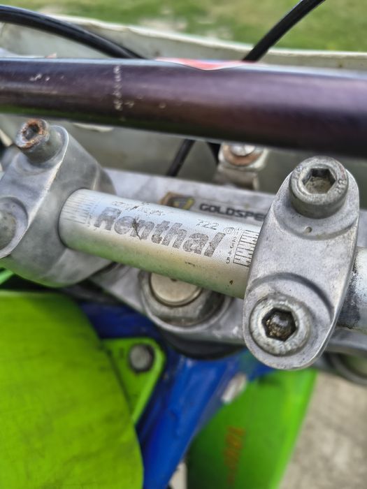 Vând kavasaki kx 250cc 2t power valve