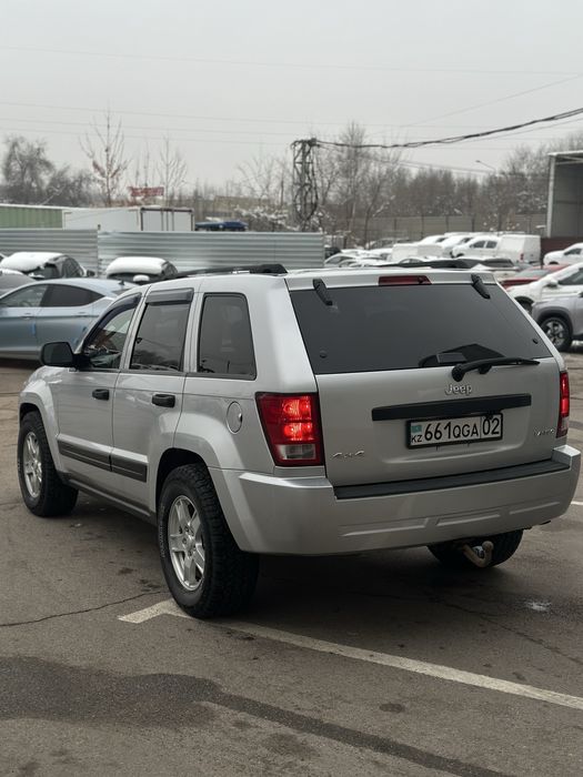 Jeep Grand Cherokee 2005 год