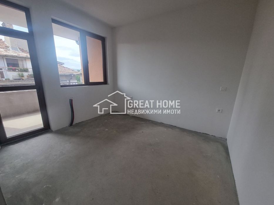 Продава се Двустаен апартамент в Търговище, Център - 64 кв.м за 1076 €/кв.м - Снимка #3