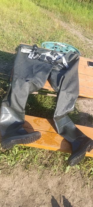 Сапоги полукомбинезон размер 42