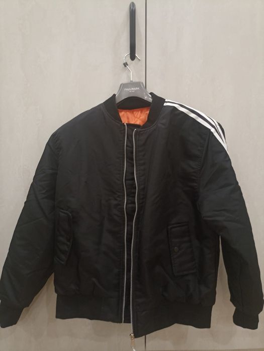 Продам две куртки