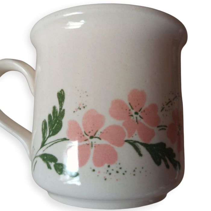 Сервиз за закуска от Biltons England ,,Розови цветя".