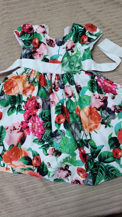 Продам платье детское