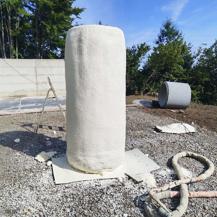 Izolații profesionale cu spuma poliuretanica și tratament lemn