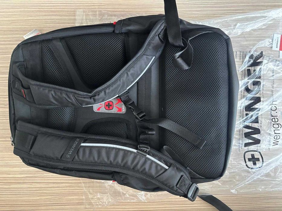 Rucsac laptop Wenger, Cosmic, 17 inch, compartiment tableta, Negru