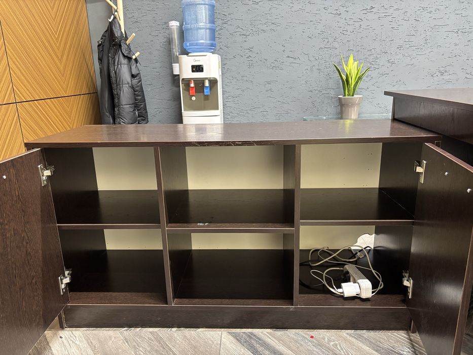 Офисный стол, тумба