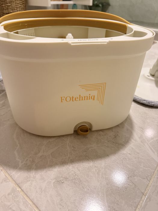 Galeata cu mop rotativ FOtehniq