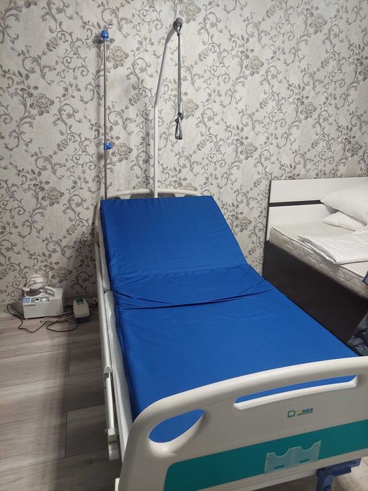 Продам кровать медицинскую