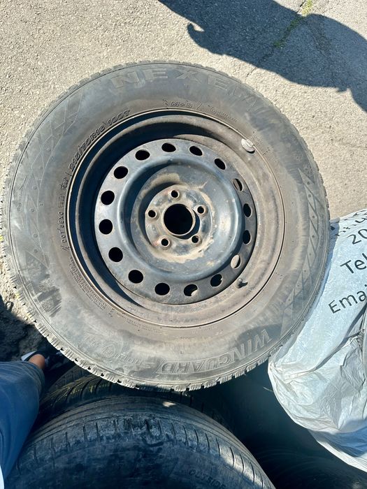 Комплект 4 бр. зимни гуми Nexen 215/70 R16 със стоманени джанти и тасове