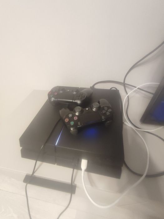 Sony playstation 4 fat+5 игр+подписка год