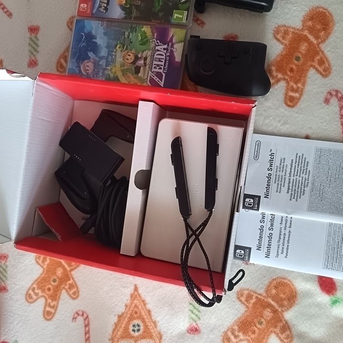 Nintendo Switch Oled +Hori Split Pad Pro Joy Cons+Minecraft cu Mario Mash up + Zelda Echoes of Widsom