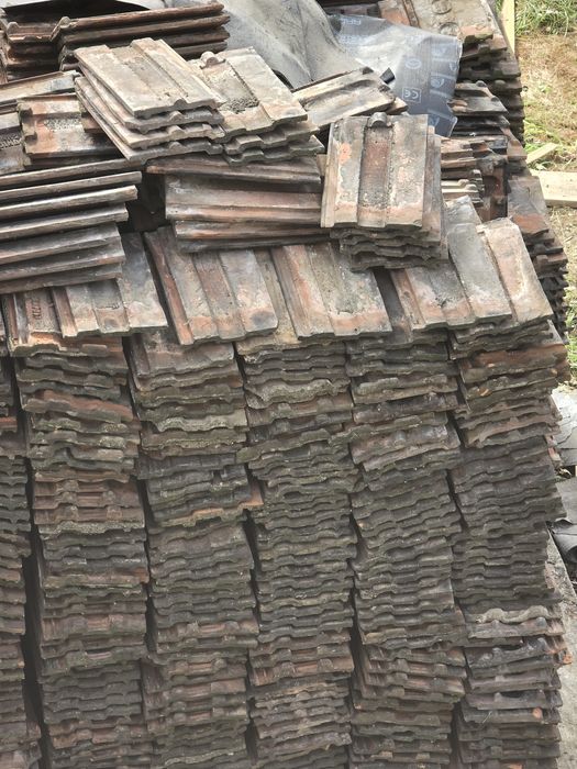 Vând țiglă cu 0,50 bani bucata