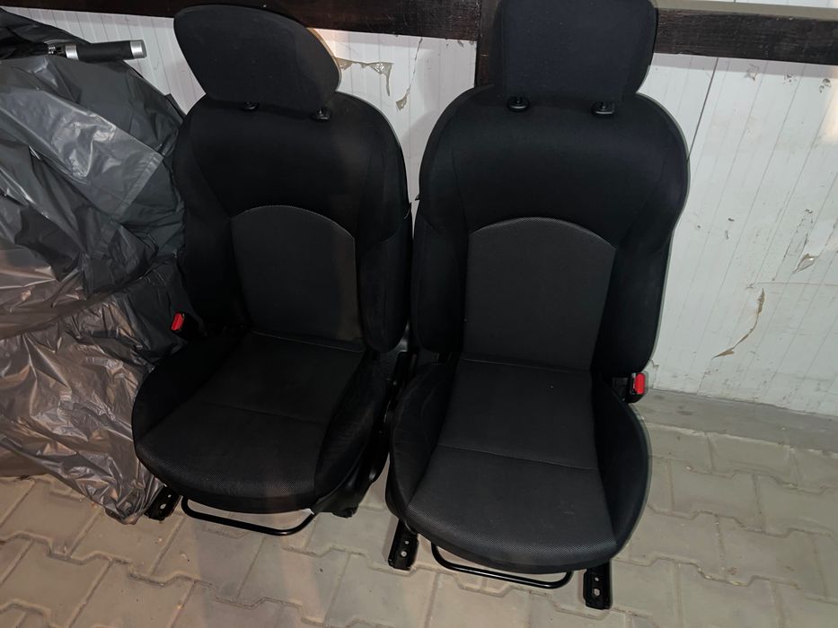 Banchete Nissan Juke 2015