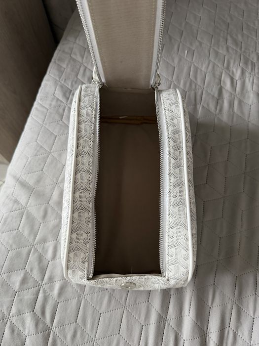 Goyard несесер - бял