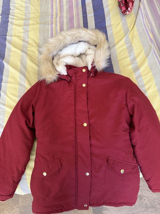 Продам куртку парку для девочки на 10-11 лет, в хорошем состоянии