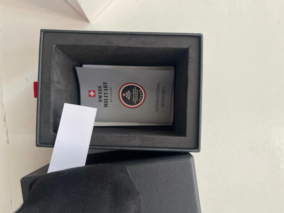 Продаются часы Swiss Military