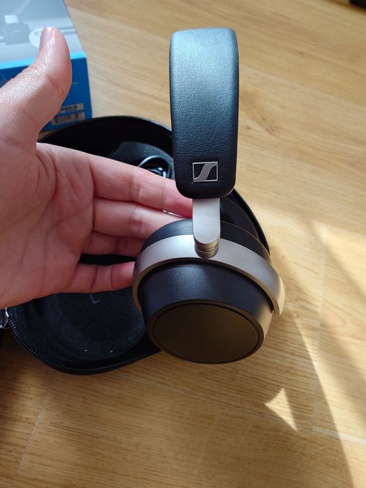Sennheiser HDB 630