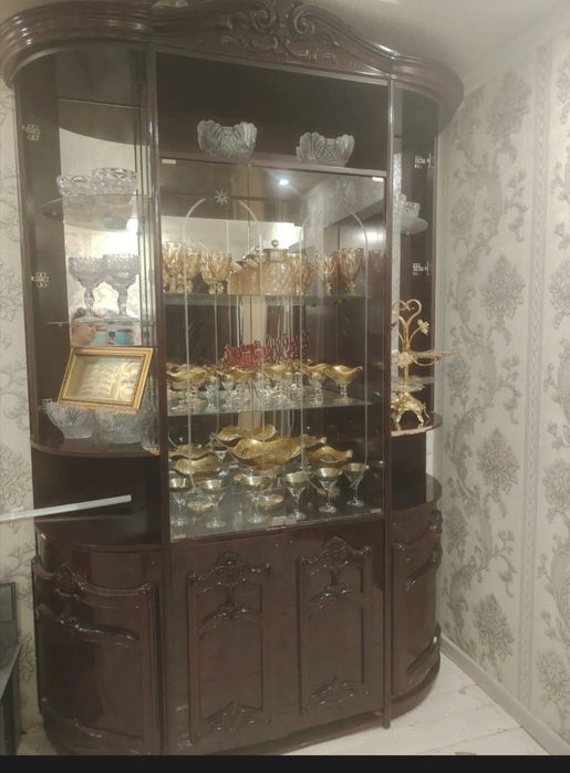 Стенка Б/У холати яхши