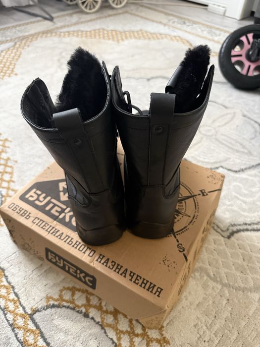 Черные зимние берцы 43