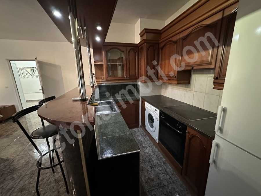 Продава се Четиристаен апартамент в Велико Търново, Център - 157 кв.м за 1303 €/кв.м - Снимка #12