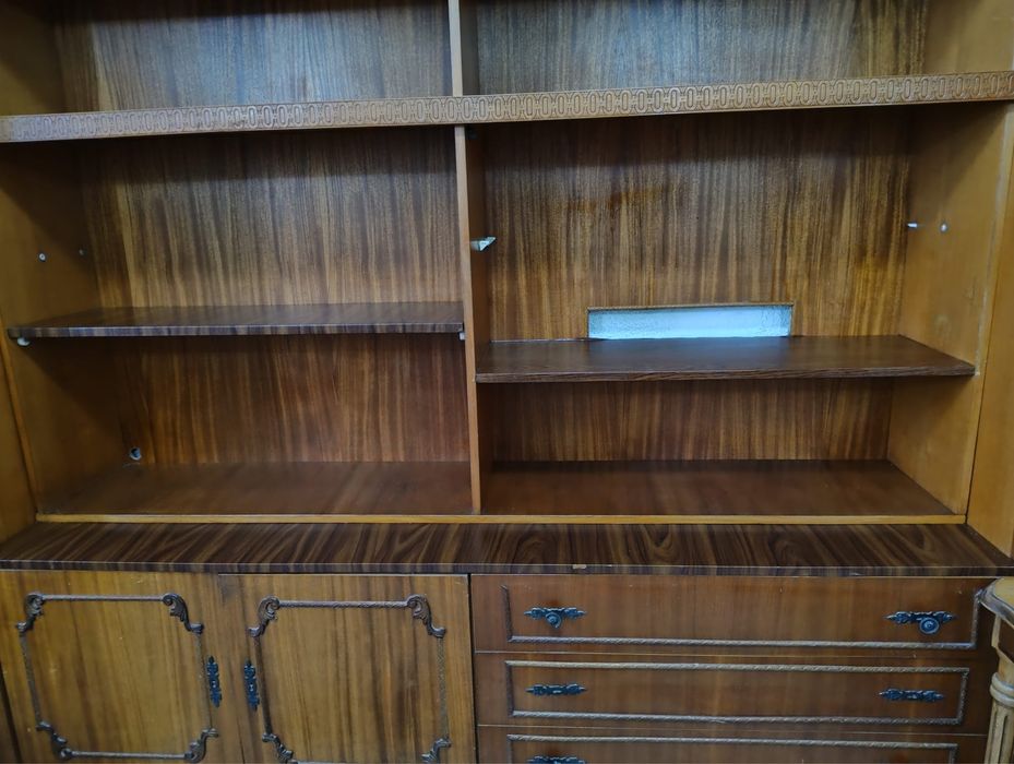 Mobila sufragerie solida anii ‘80