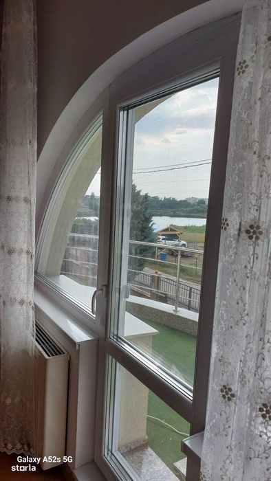 Casă cu 6 camere și garaj, gata de utilizare