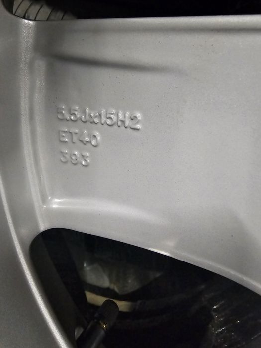 НОВИ оригинални джанти за Фолксваген,Шкода 15 5 100 гуми 185 65 15