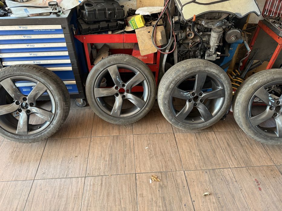 Roti Audi 18 cauciucuri 90% de vara