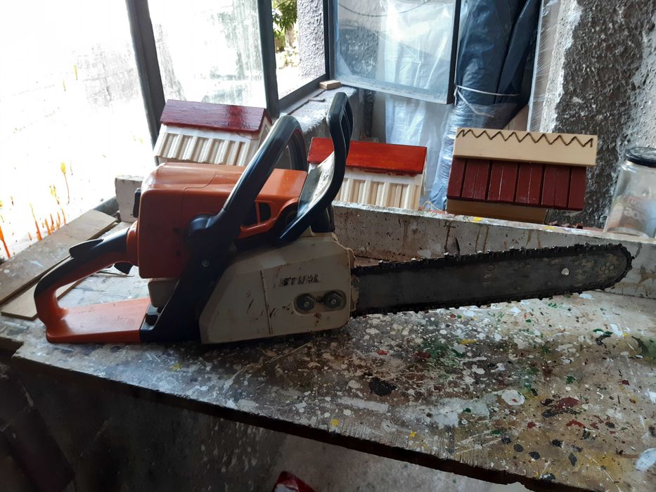 Бензинова моторна резачка STIHL MS 230