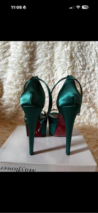 Sandale cu toc / Pantofi cu toc