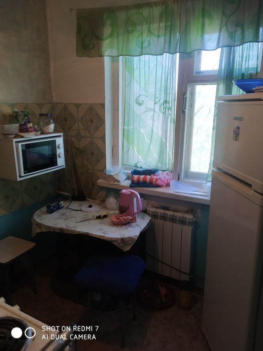 Продам 2х комнатную по Абая 42