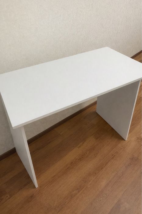 Парта белая нурсая