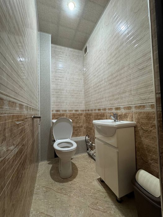 Metro yaqinida 4 xonali uy ijaraga beriladi. Chilonzor Qozirobod masji