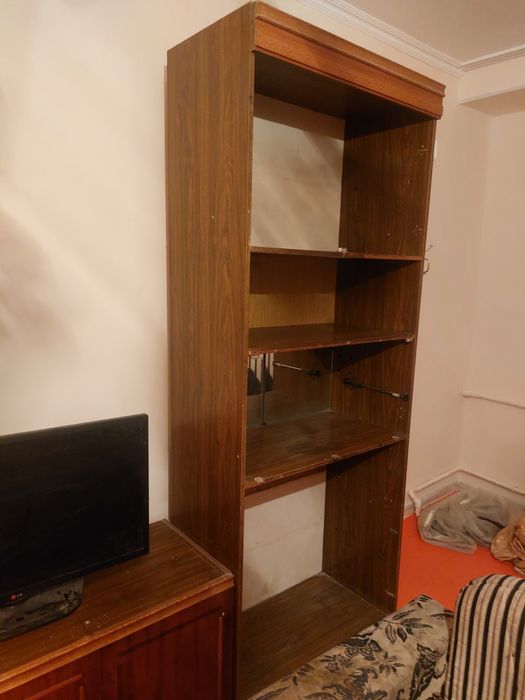 Тумбочка пад телевизор