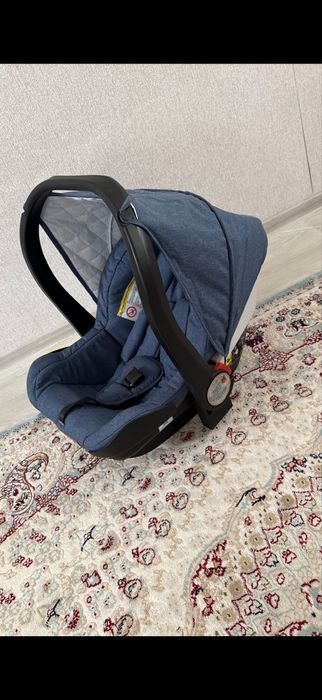 Продам автокресло-переноска 0-13 кг (люлька)