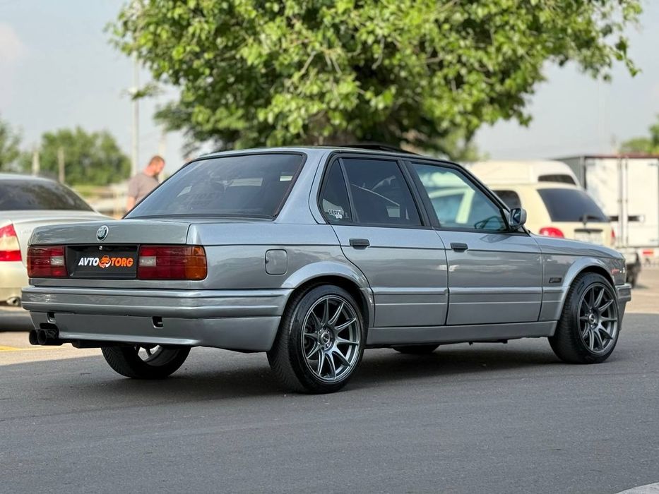 BMW E30 M52b28
Год: 1987
Двигатель: Свап 2.8L M52B28 (по техпаспорту Б