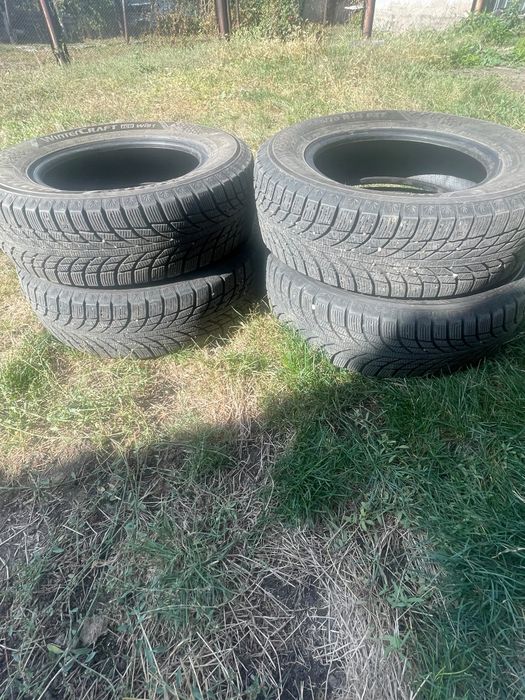 Продам шины зимние